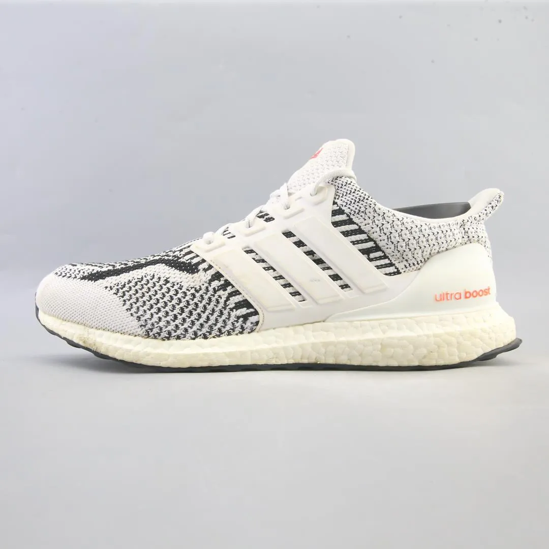 ADIDAS ULTRA BOOST DNA 5.0