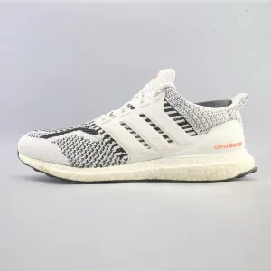 ADIDAS ULTRA BOOST DNA 5.0