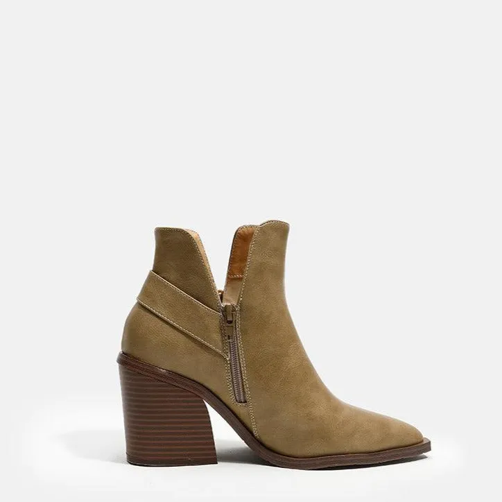 Chunky Heel Pointed Toe Chelsea Boots