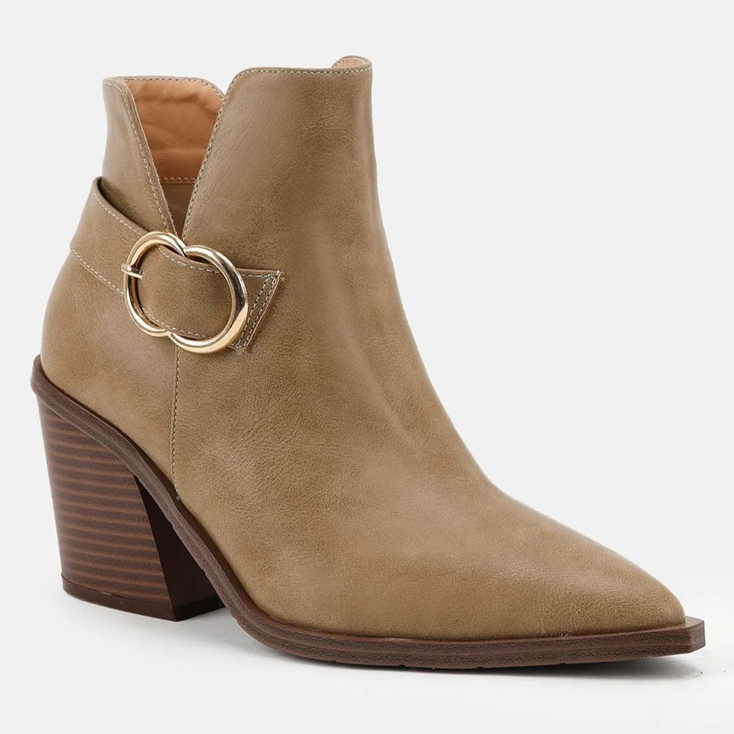 Chunky Heel Pointed Toe Chelsea Boots