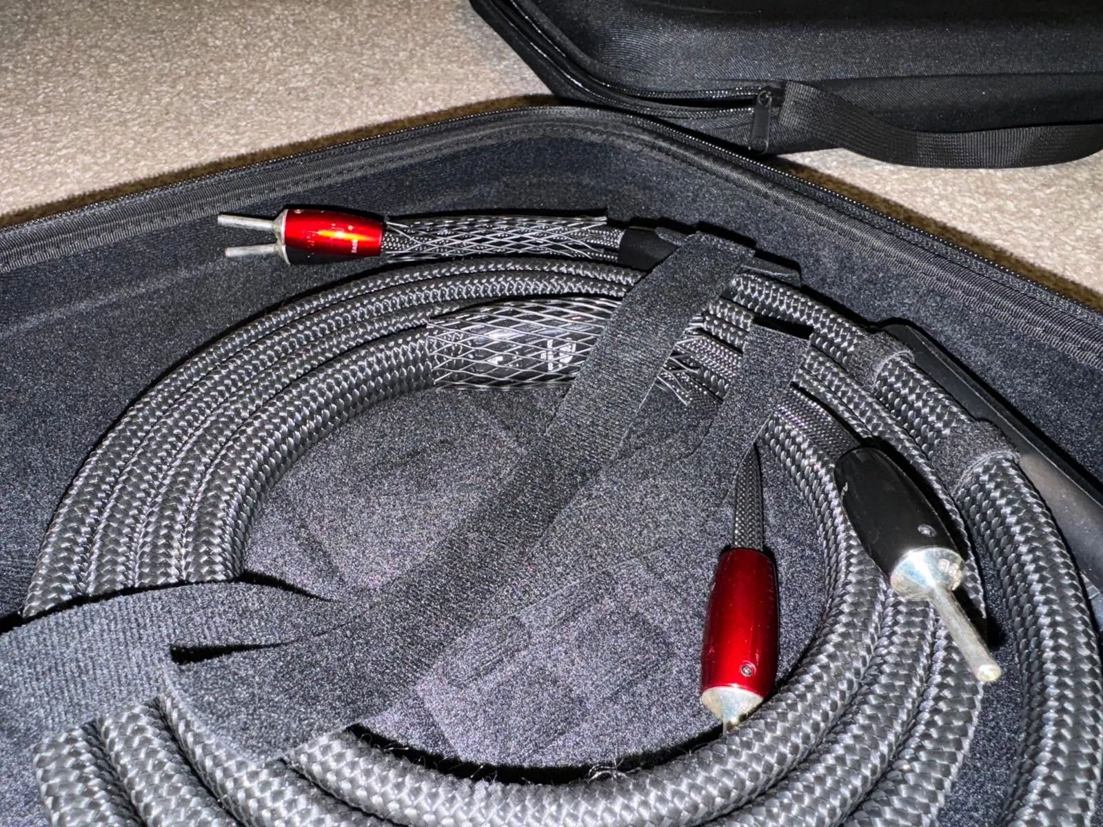 Clearance: AudioQuest Robin Hood Bass Cables 2.5m (pair)