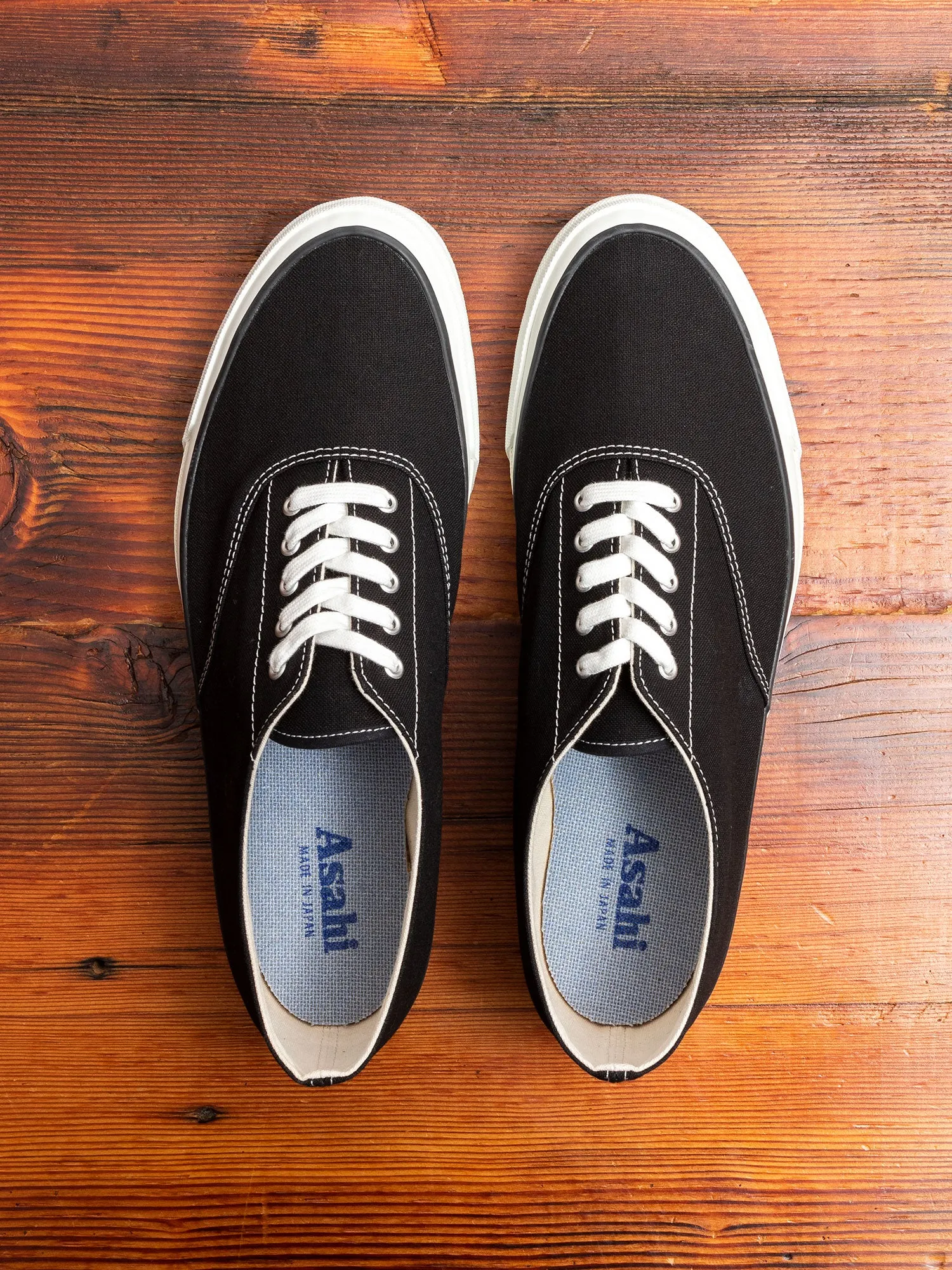 Deck Canvas Sneaker in Black