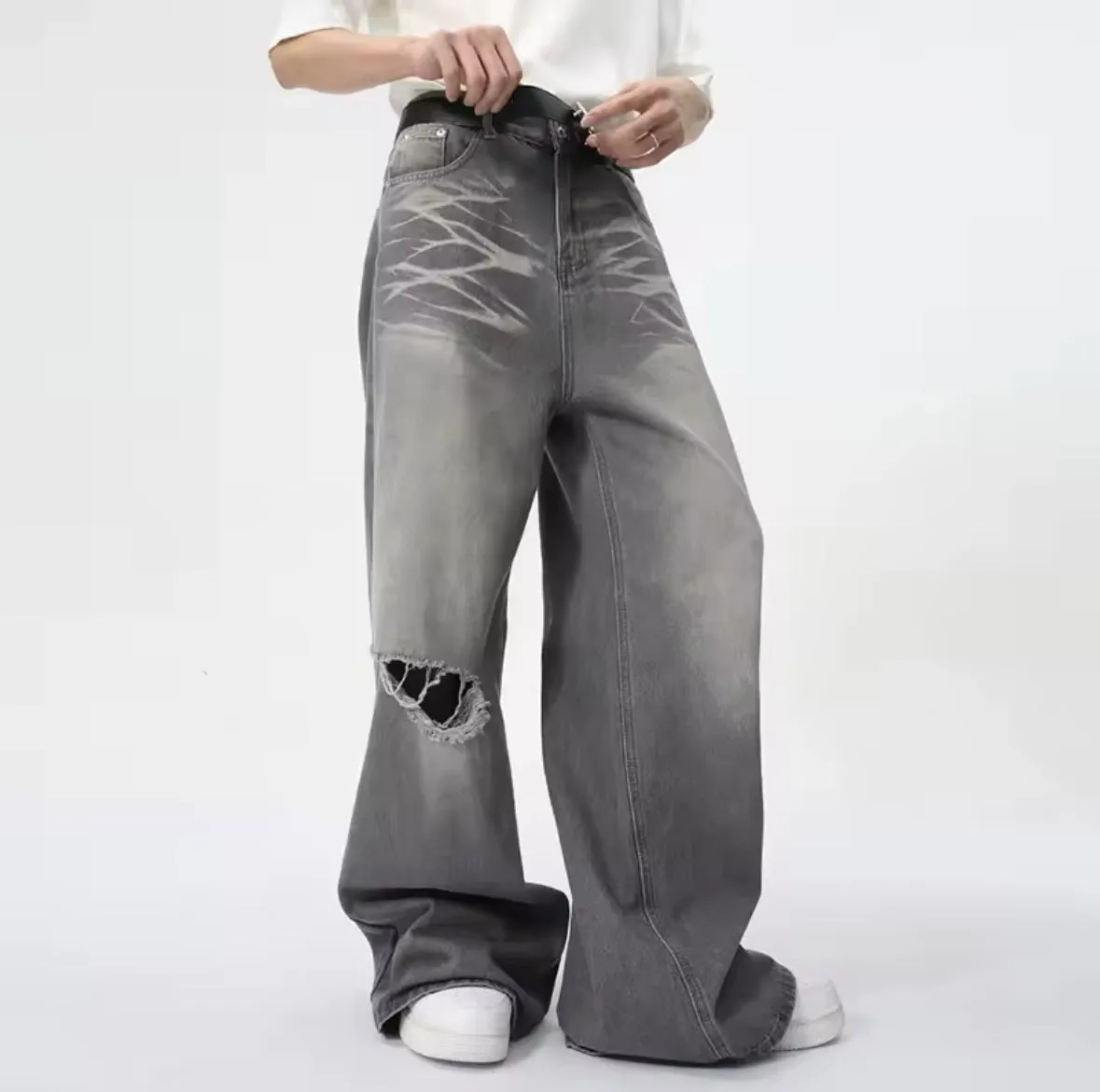 Faded & Distressed Gray Baggy Jeans