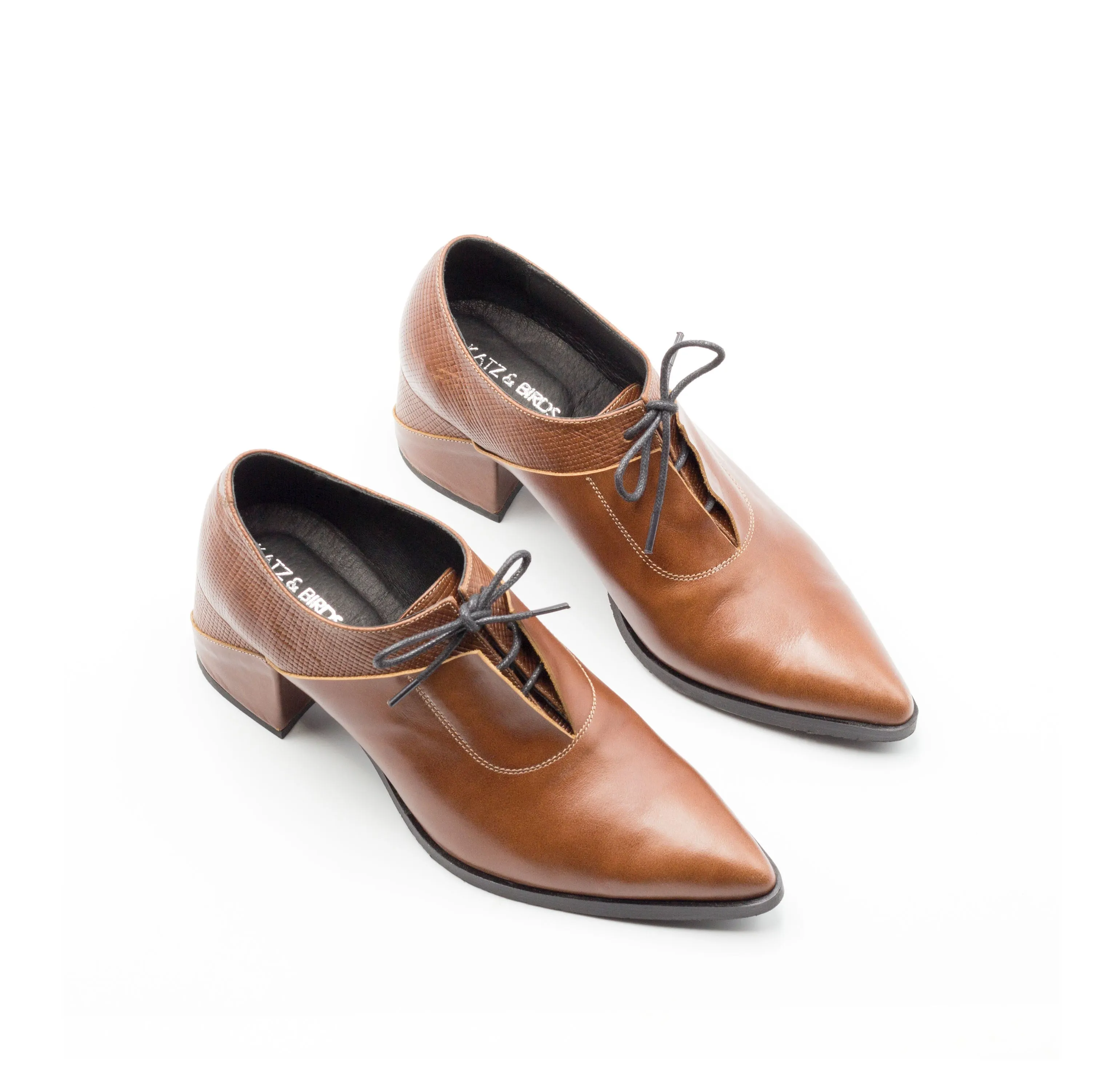 Tamarix -  Textured Oxford Pumps, Brown