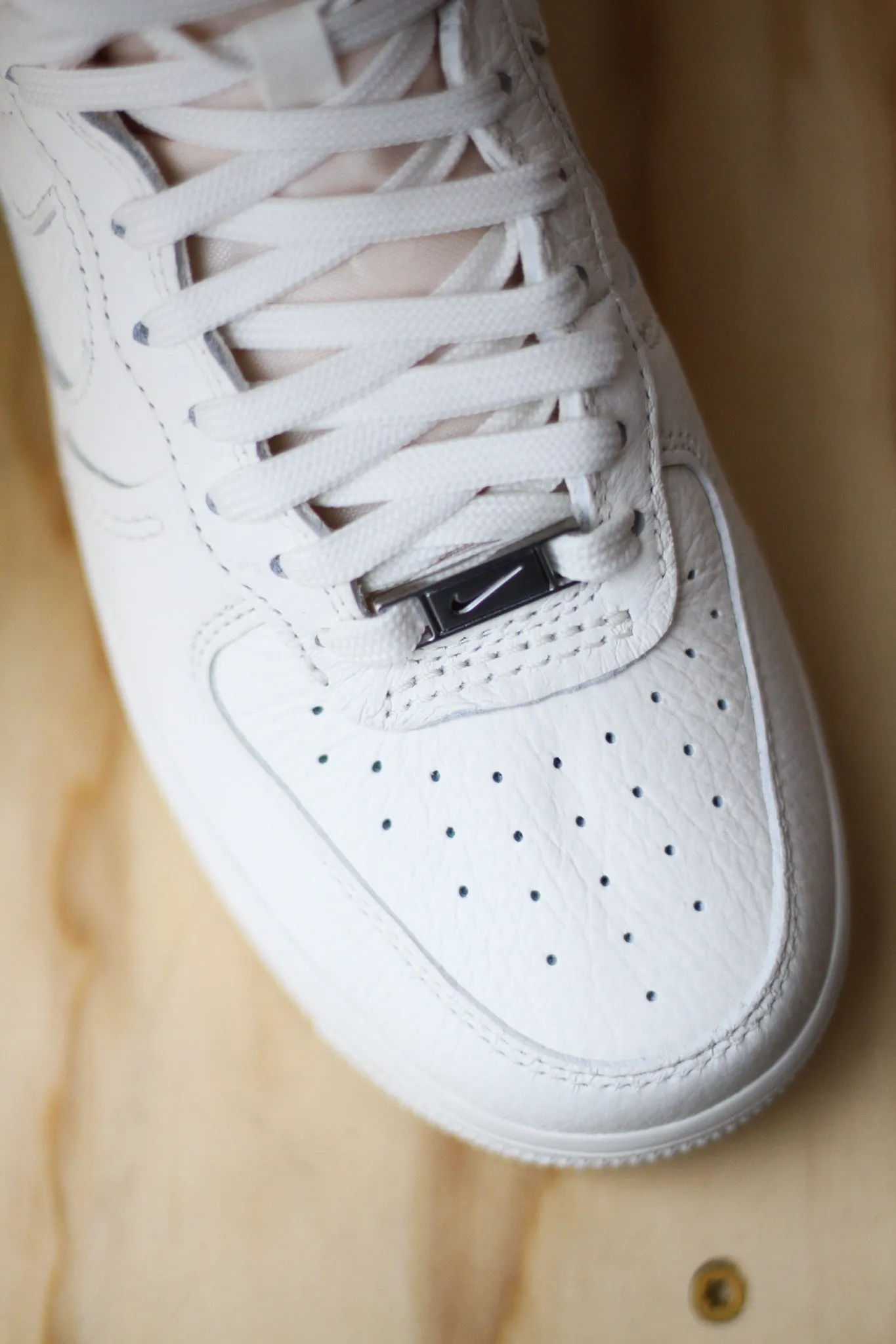 W NIKE AIR FORCE 1 SCULPT "SAIL"